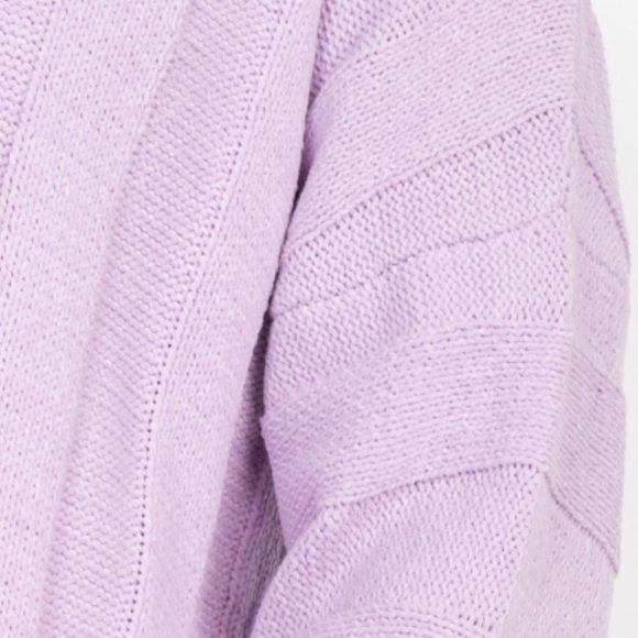 Lavender Purple U-Shaped Cutout Oversized Sweater: Cozy and Stylish Chunky Knit - Picture 8 of 9